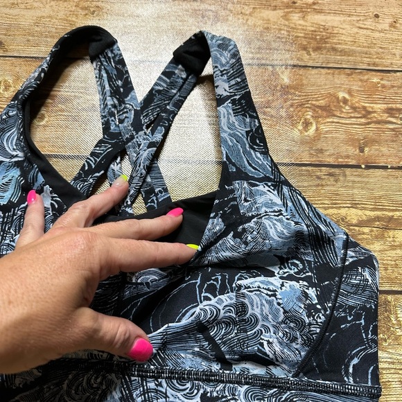 Lululemon Hide Away Sports Bra - Picture 2 of 5